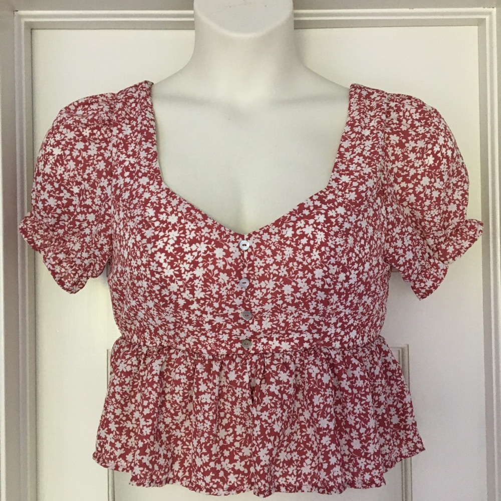 C’isa floral dark pink cropped top Size M